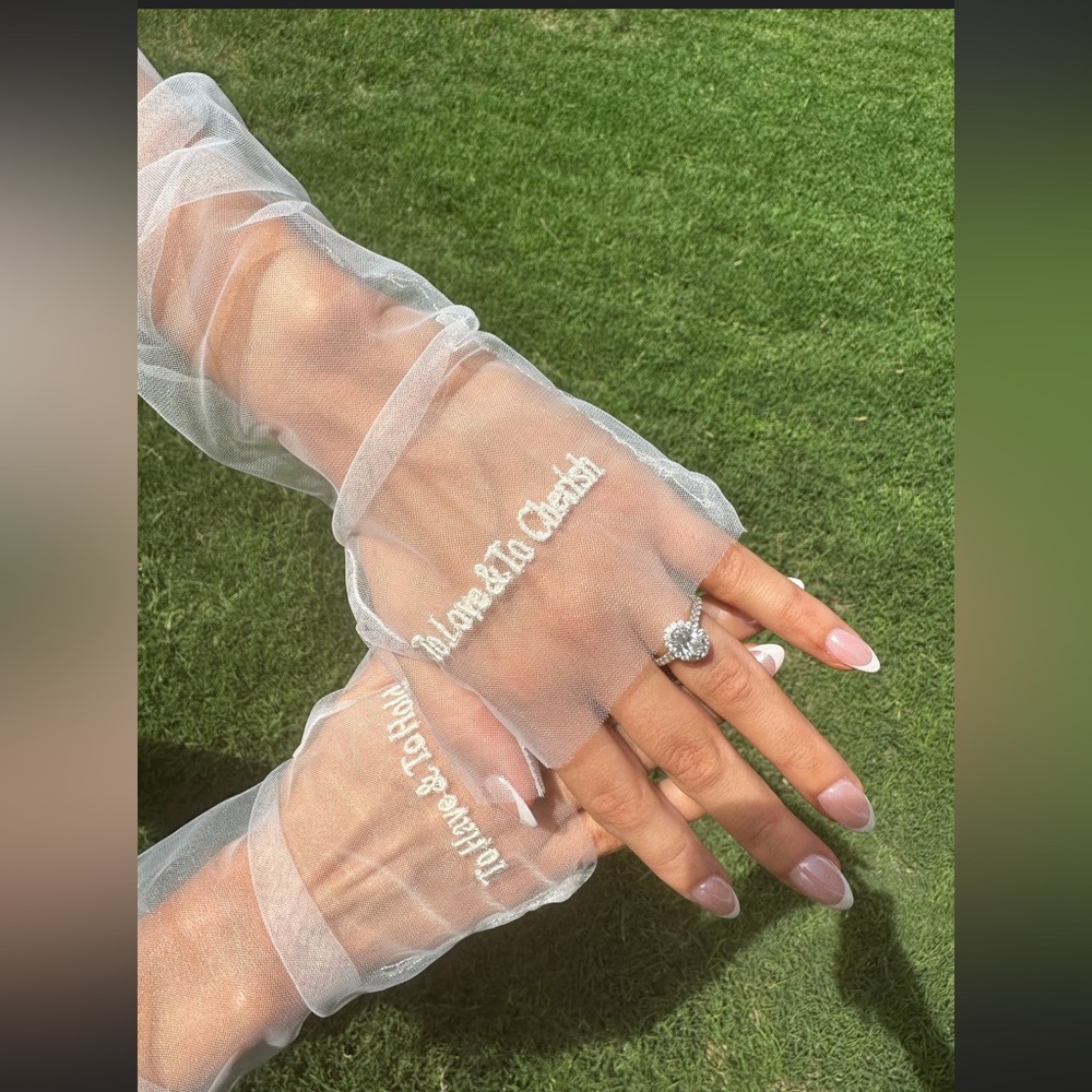 Fingerless tulle Bridal Gloves